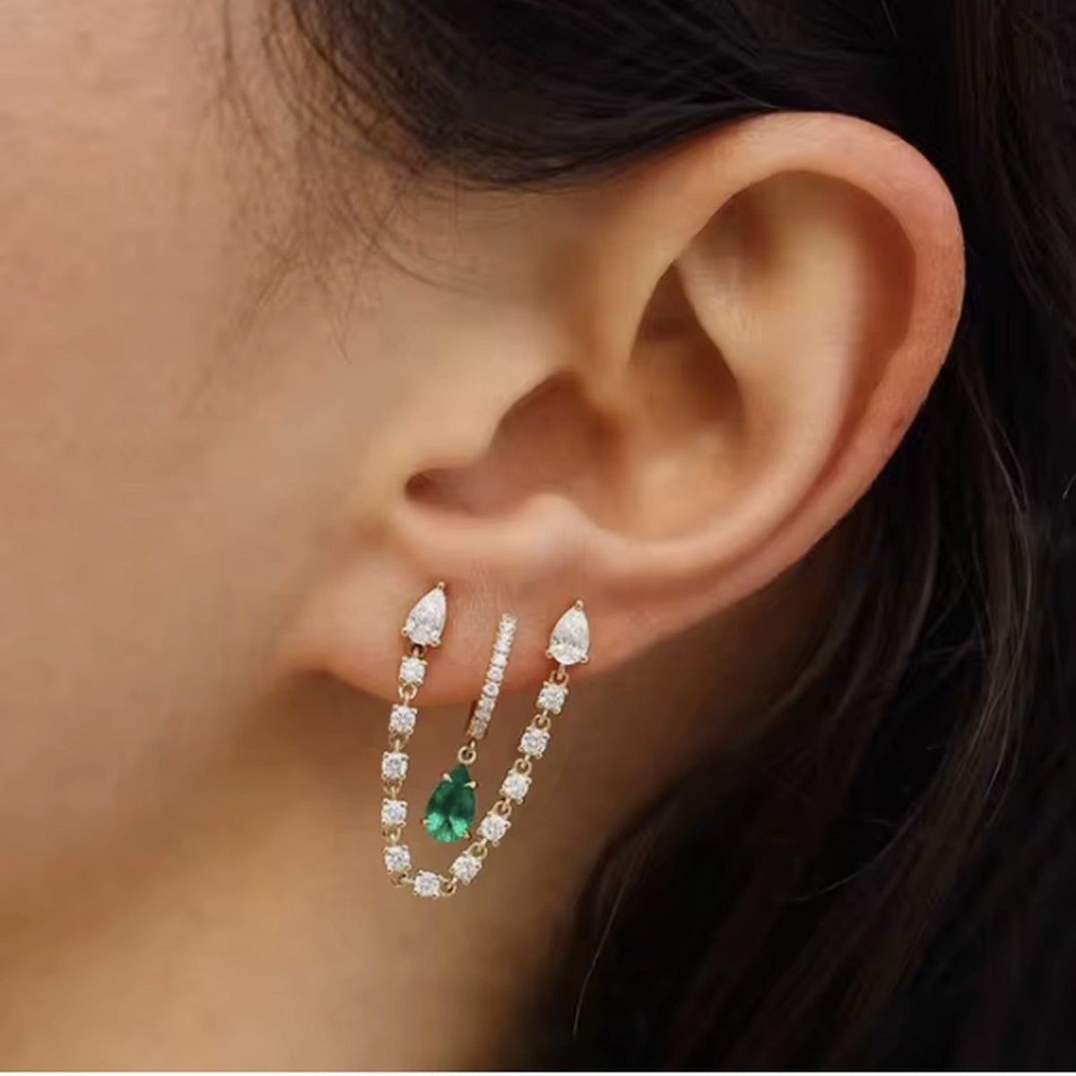 TSUNAGU chain earrings worn